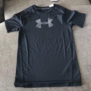 Boys Under Armour shirt black